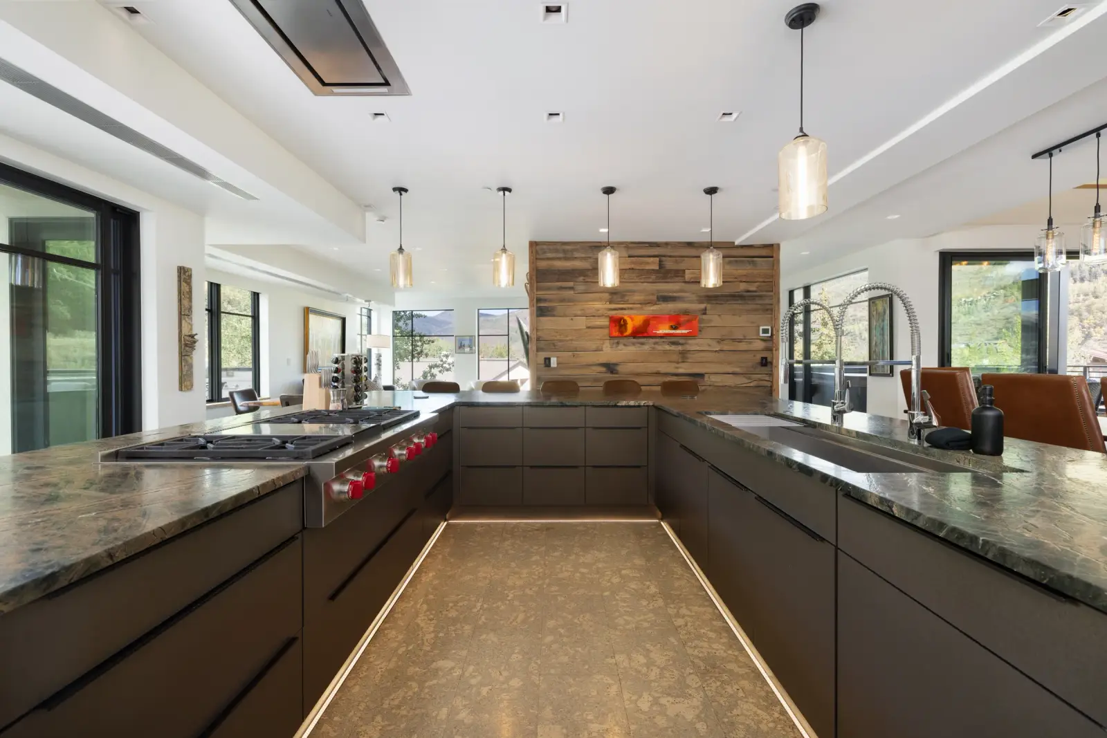 Golden Peak Penthouse, Vail – kitchen