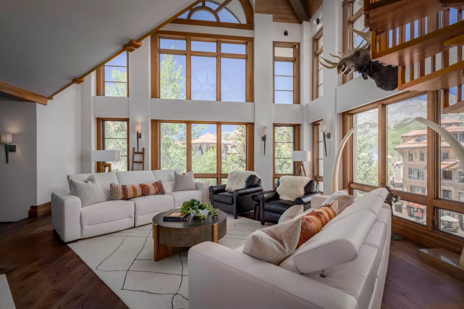 Plaza Tower, Telluride – great room
