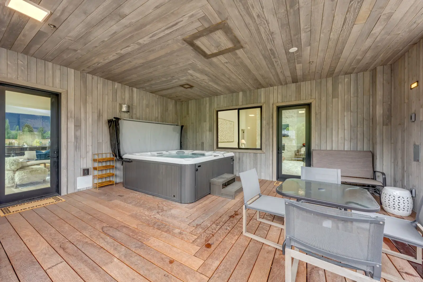 Arts District West 302, Jackson Hole – deck