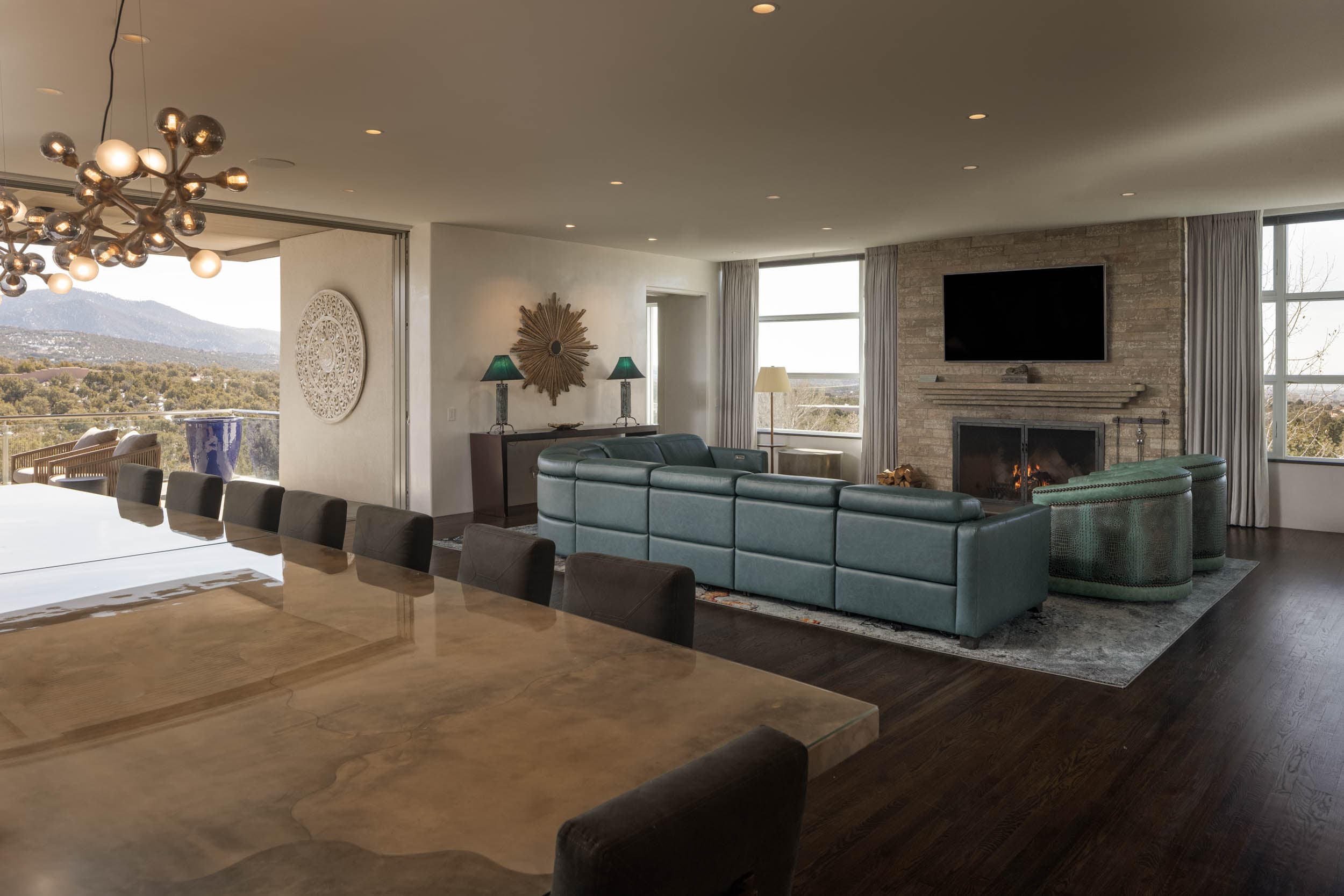 Estate interior