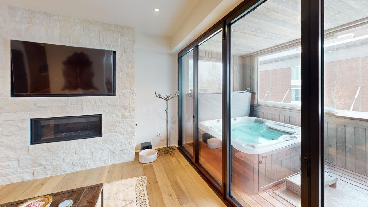 Suite 201